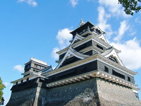 熊本地震により崩落してしまった熊本城の石垣の未来